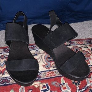H&M Black Wedges